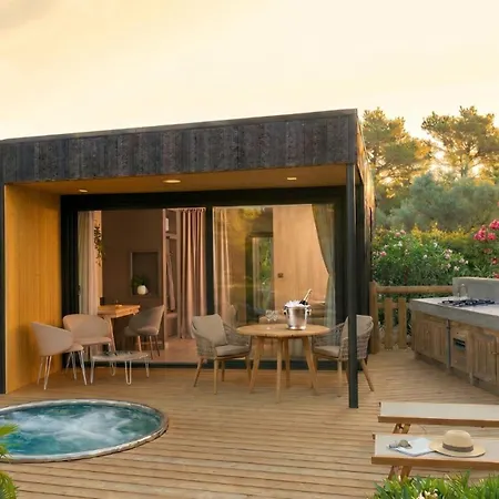 Camping Au Paradis Des Campeurs Premium