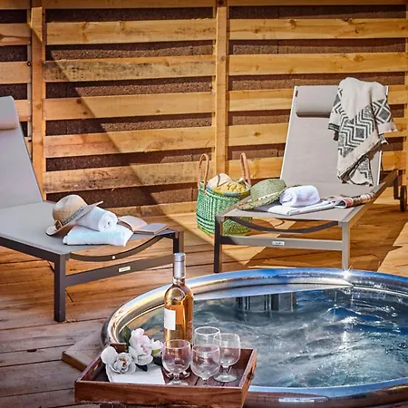 Campsite Au Paradis Des Campeurs Premium
