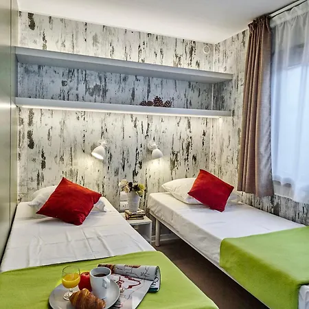 Au Paradis Des Campeurs Premium Campsite Roquebrune-sur-Argens
