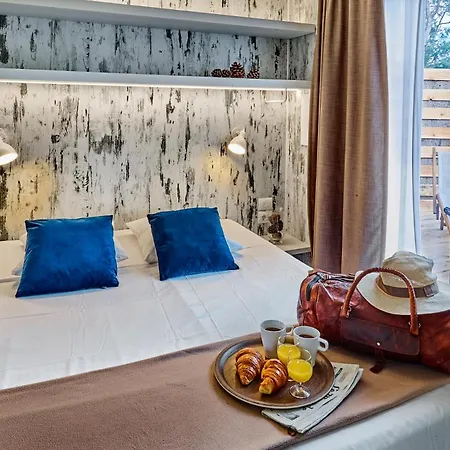 Au Paradis Des Campeurs Premium
