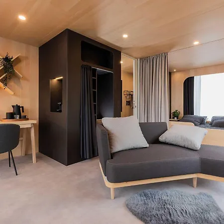 Au Paradis Des Campeurs Premium