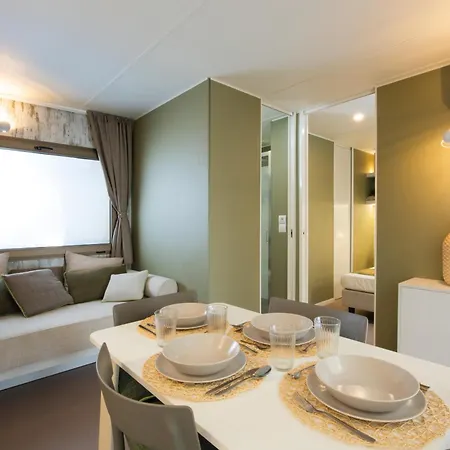 Au Paradis Des Campeurs Premium 4* Roquebrune-sur-Argens